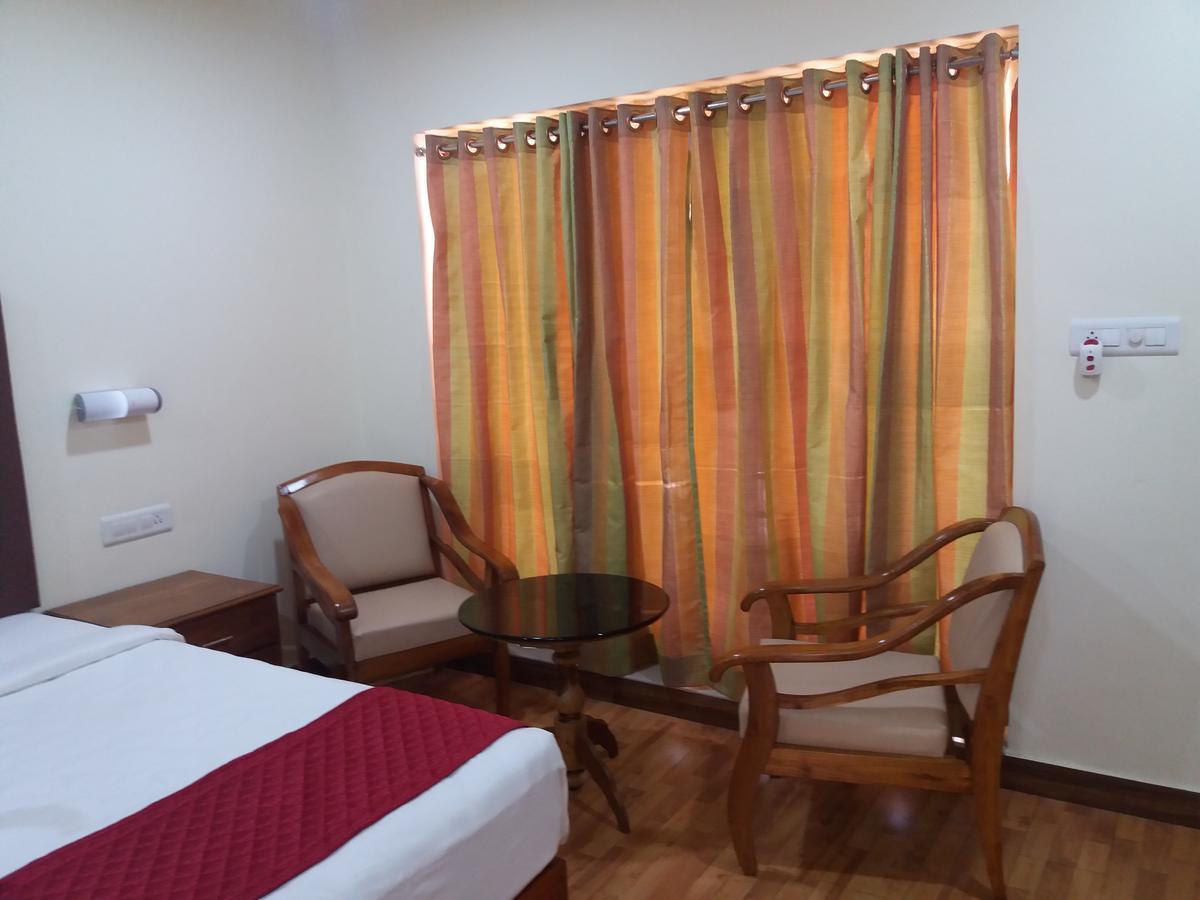 Travancore Island Resort Thiruvananthapuram Exterior foto