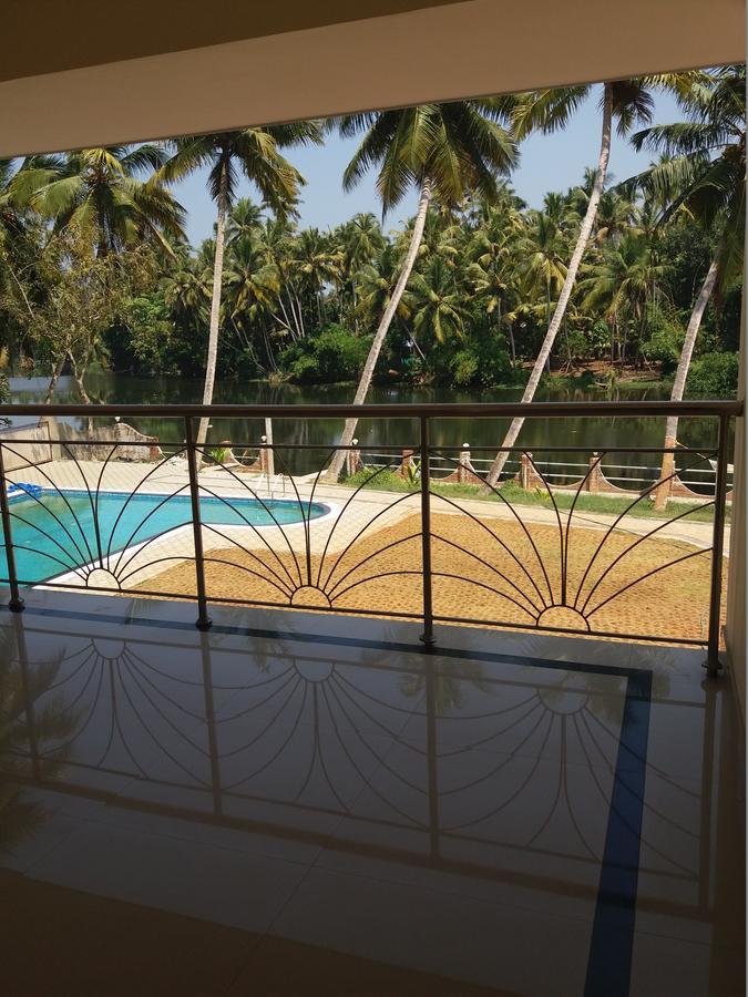 Travancore Island Resort Thiruvananthapuram Exterior foto